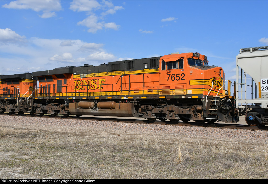 BNSF 7652 Roster shot.